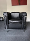 Cassina Le Corbusier LC2 Sessel schwarz