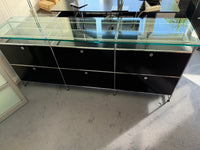 USM Sideboard mit Glas