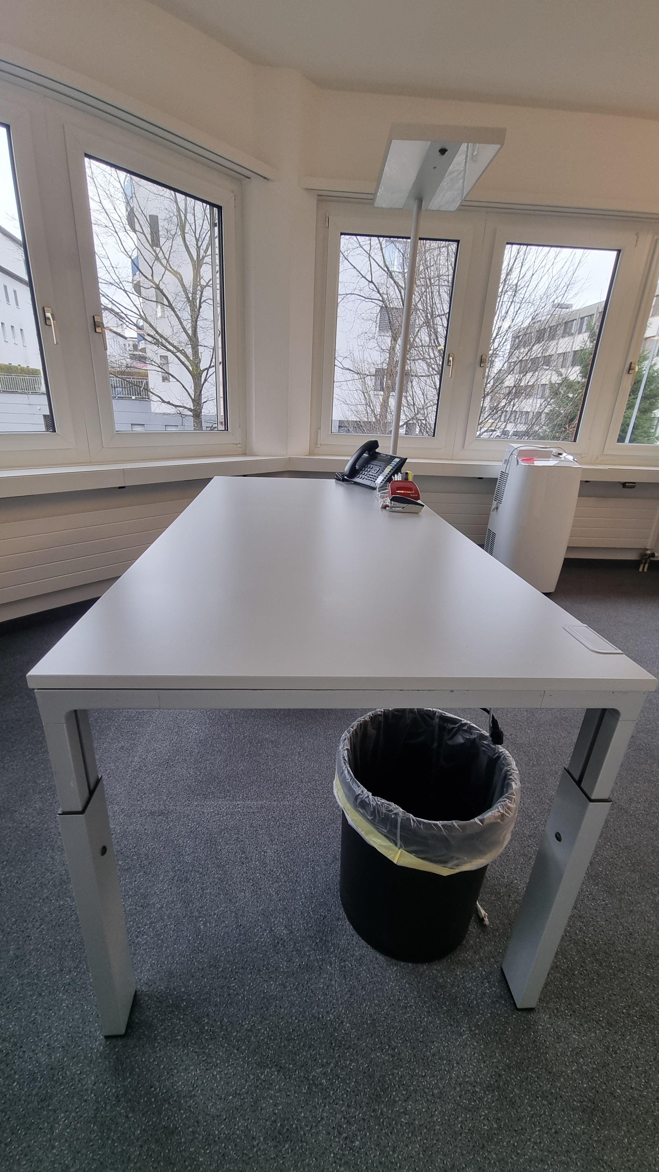 Haworth Bürotisch Liechtgrau