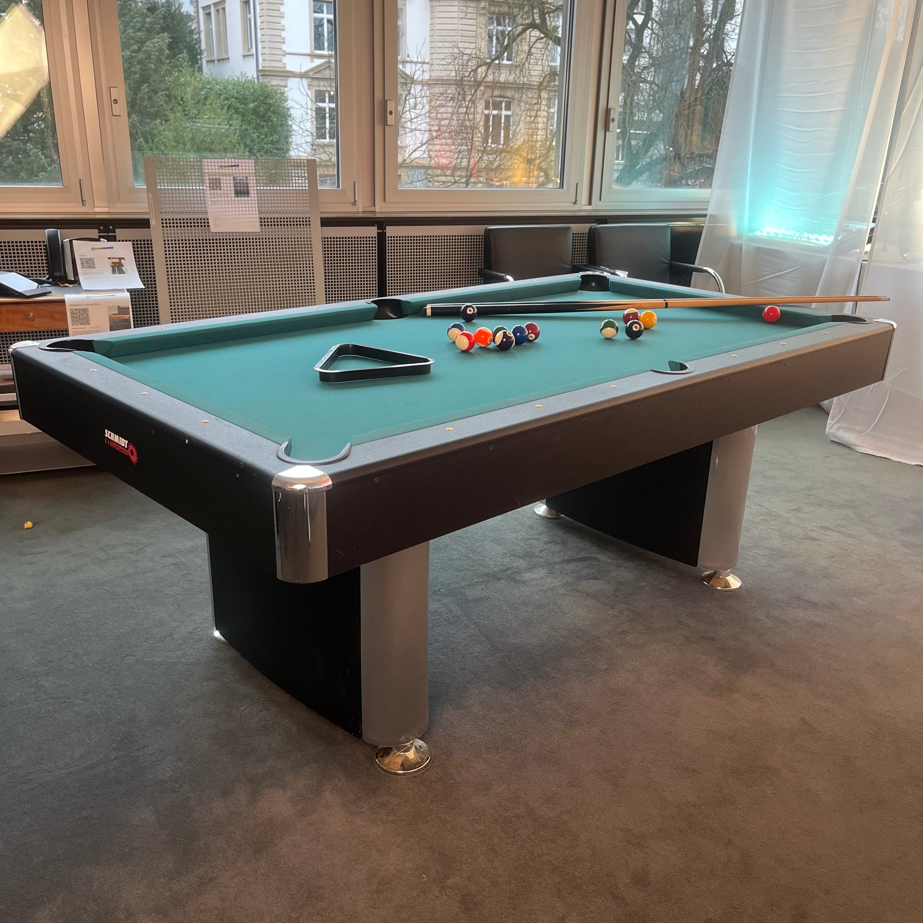 Billiardtisch