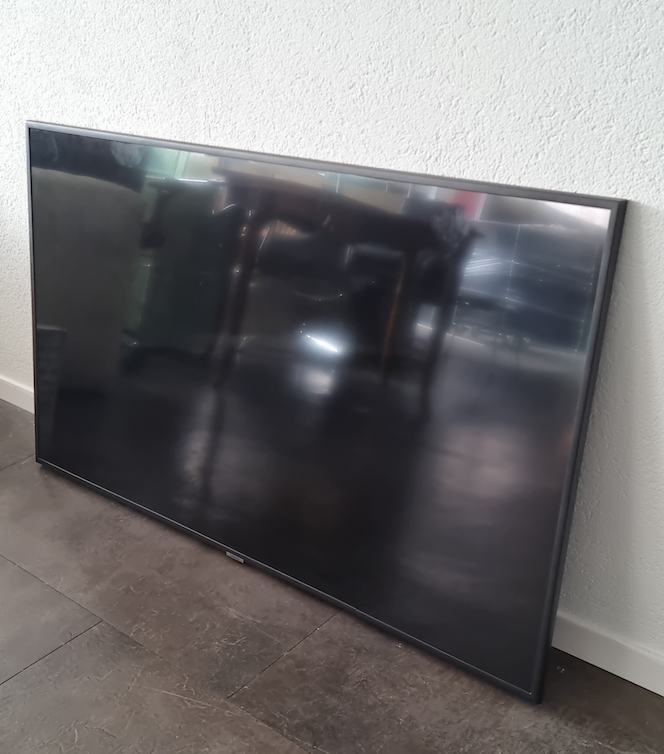 Samsung 55" UHD TV