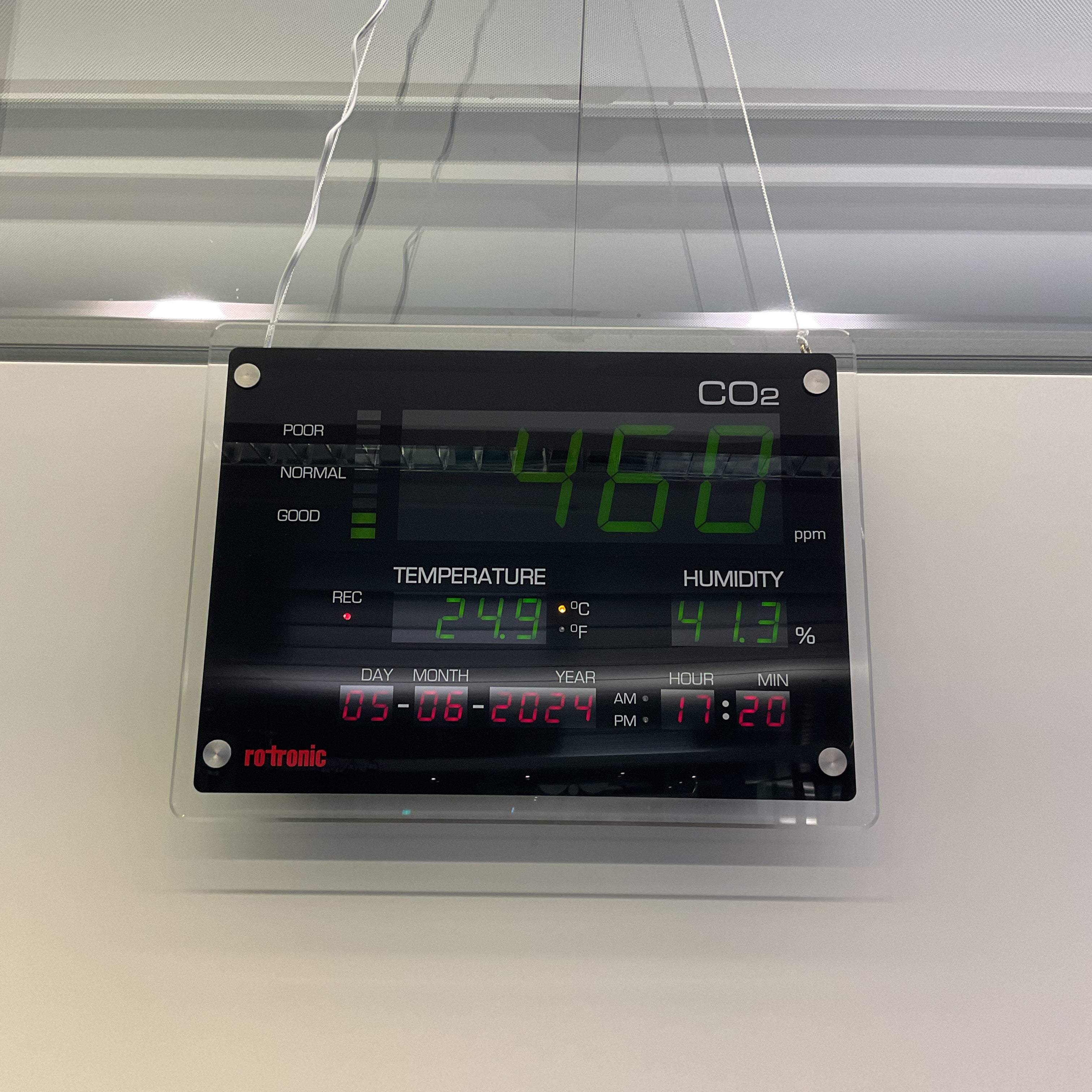 Rotronic CO2 Display zur Überwachung der Raumluftqualität SDI003