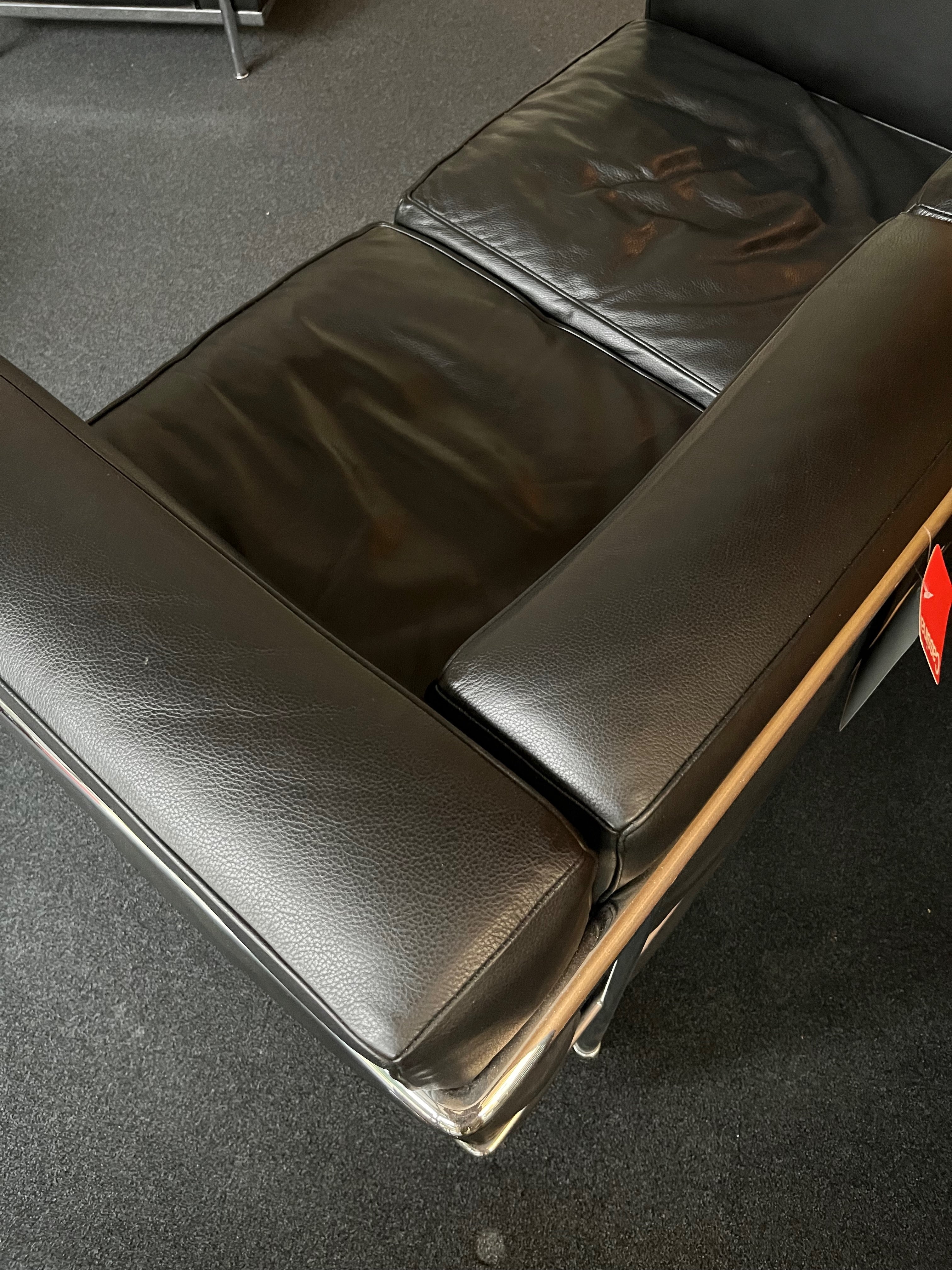 Cassina Le Corbusier LC2 Sofa schwarz