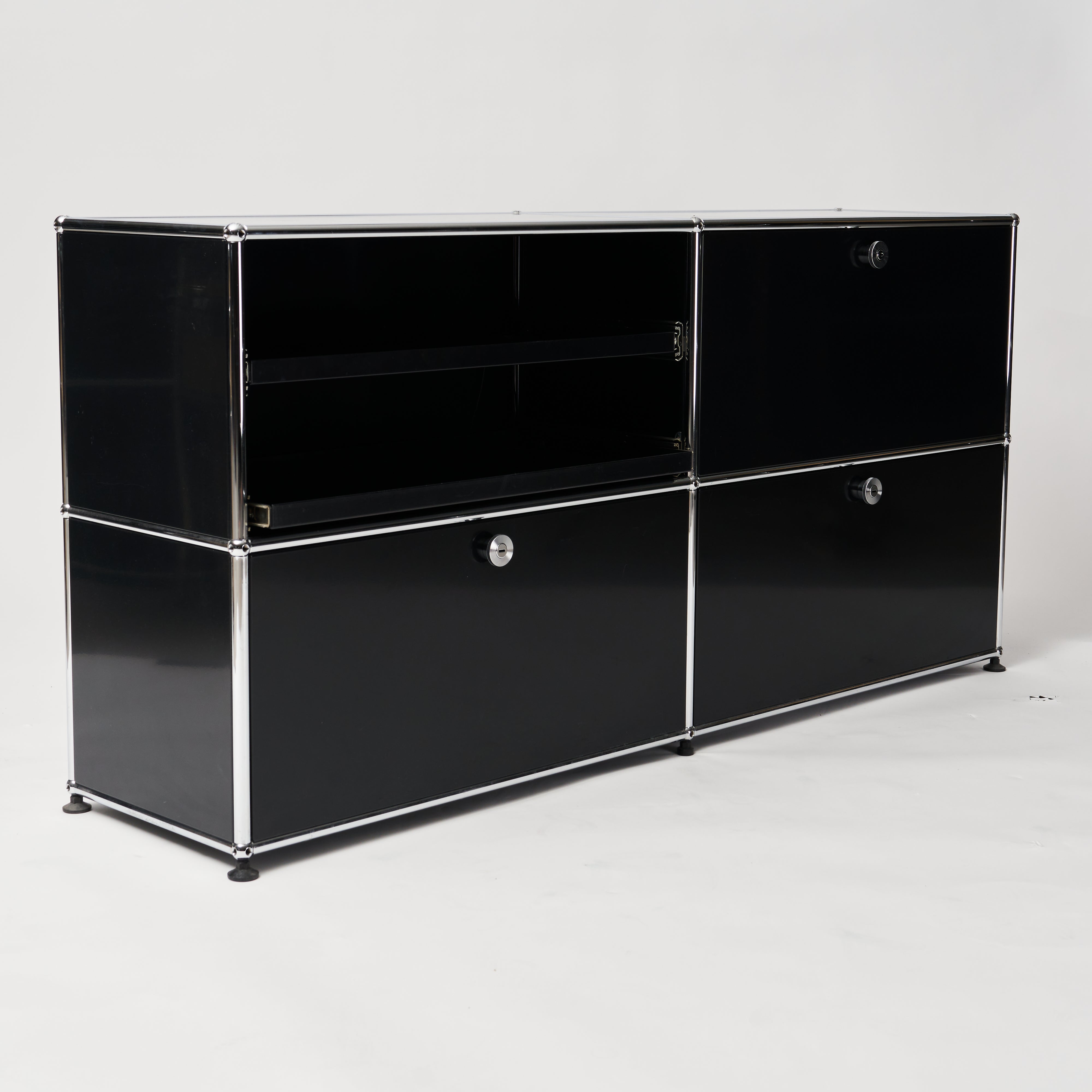 USM Sideboard 2x2 schwarz offen 1216