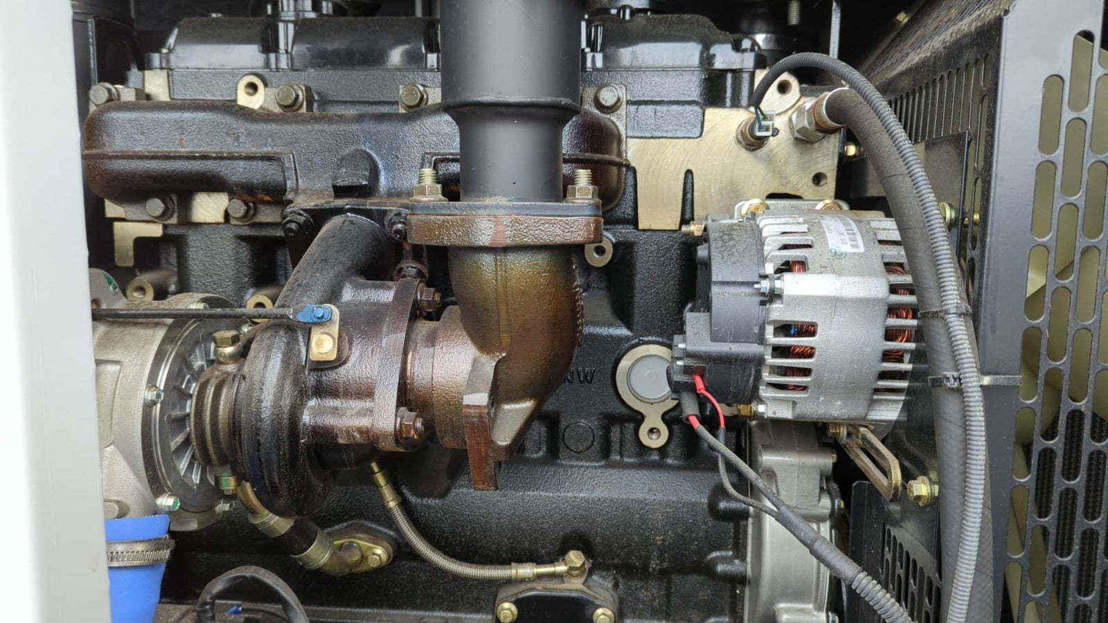 Elcos GE.OK.110/100.SS Dieselgenerator 100 kVA – Super Silent mit Regenschutz