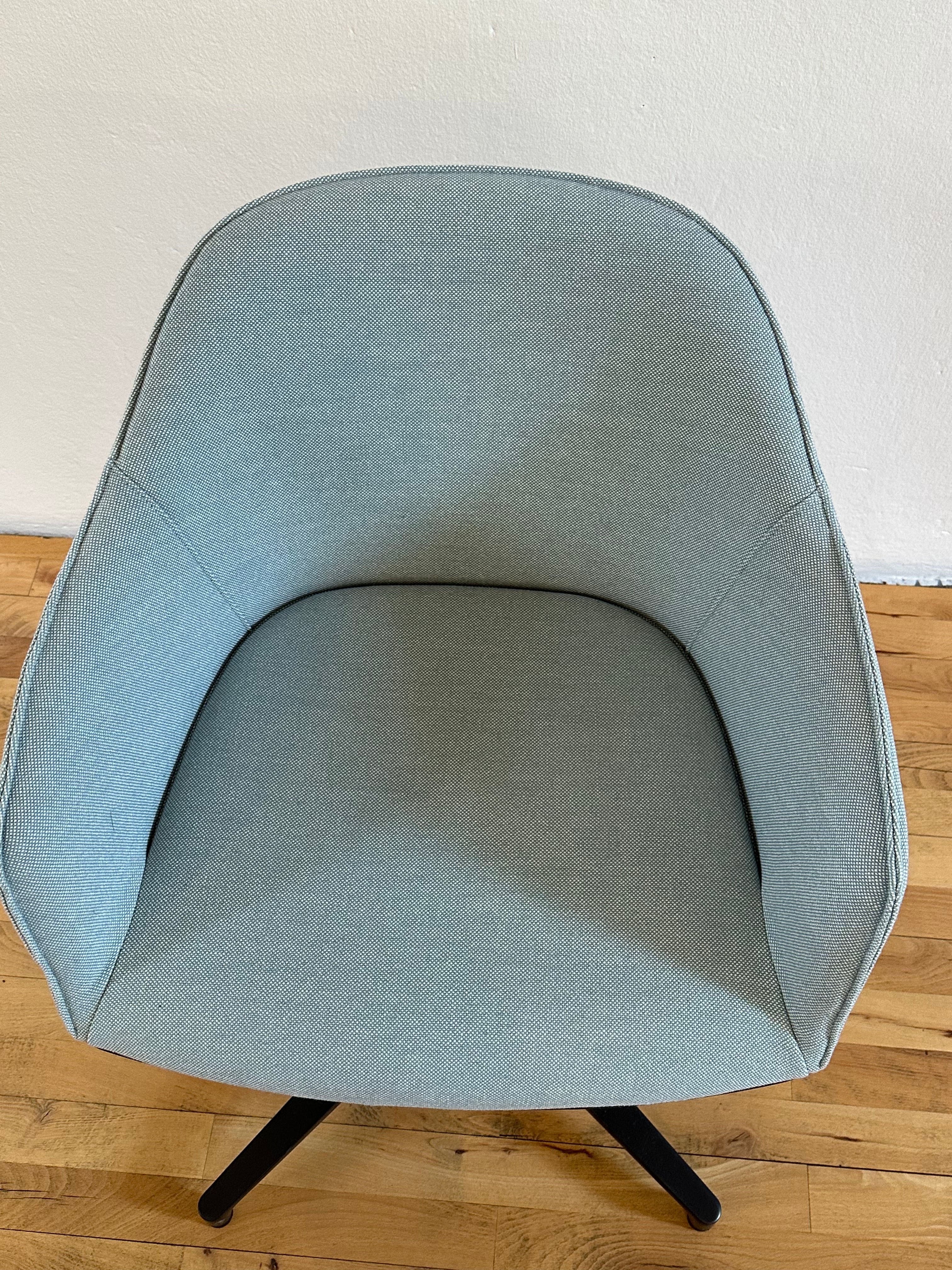 Vitra Softshell Chair, Vierstern-Untergestell B0269