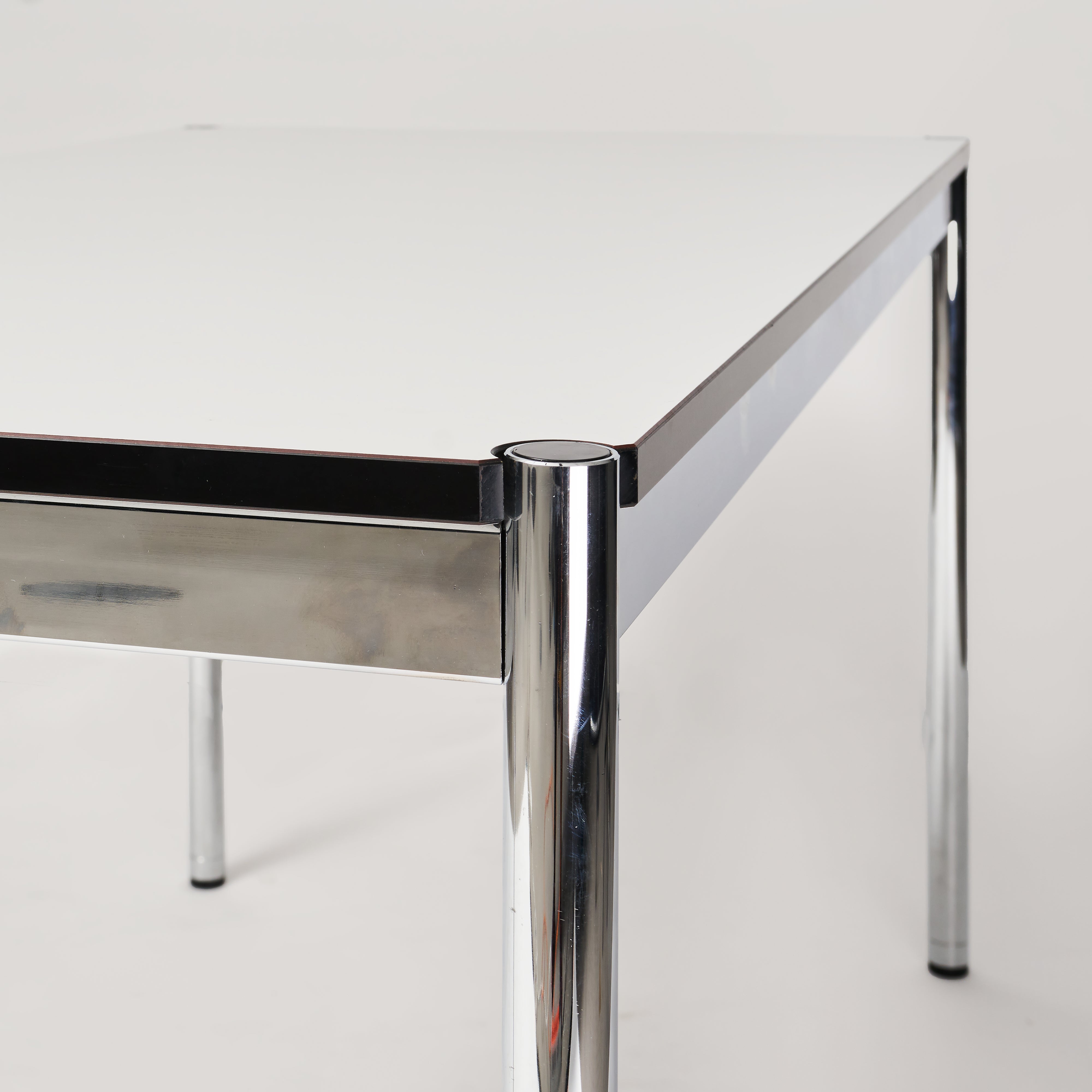 USM Haller Tisch 175x75 Kunstharz Perlgrau  B0041.1